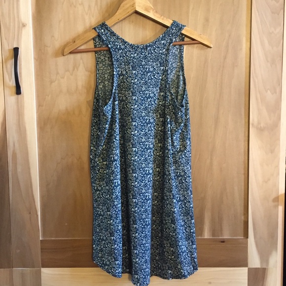 Teal and White Floral High-low Racerback Tank Top - Picture 4 of 4